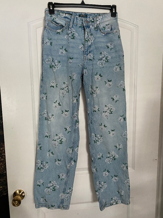 wild fable Denim - Wild fable 90s relaxed straight floral print jeans size 6